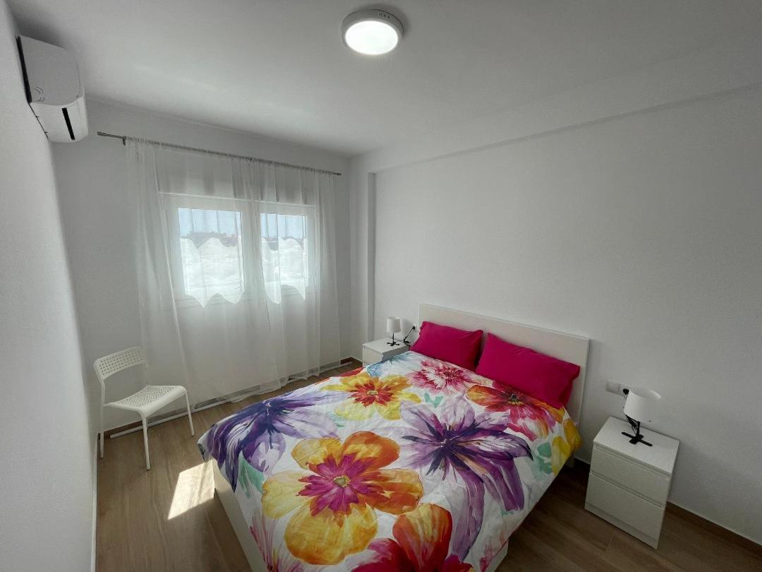 Concordia Apartment Roquetas de Mar Exterior photo